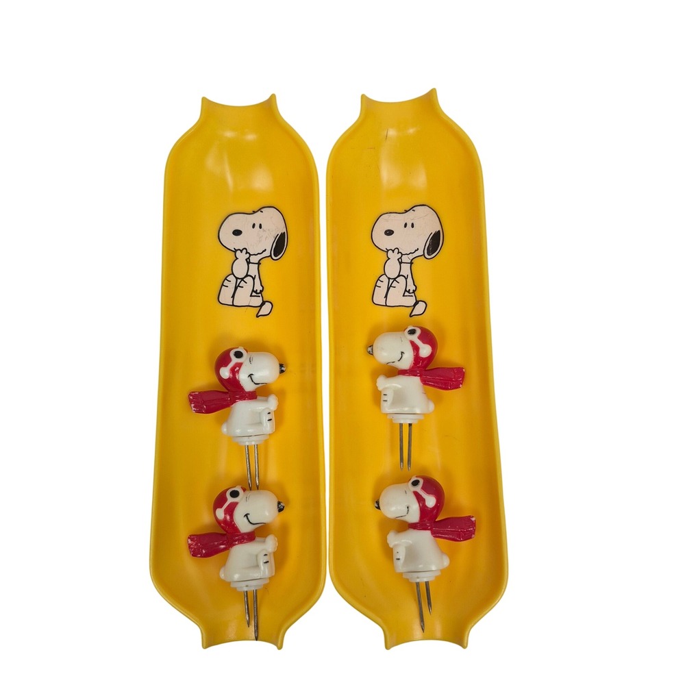 Peanuts Snoopy Corn on the Cob Holders Set Flying Ace Vintage 1958